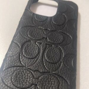 Coach• Black Signature Embossed Logo Skim Wrap Case for iPhone 15 Pro